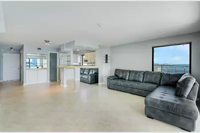 360 Wilma Circle, Riviera Beach, FL 33404 - Photo 11