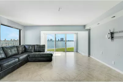 360 Wilma Circle, Riviera Beach, FL 33404 - Photo 13