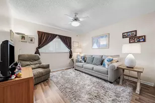4735 Lucerne Lakes Blvd E, Lake Worth, FL 33467 - Photo 19
