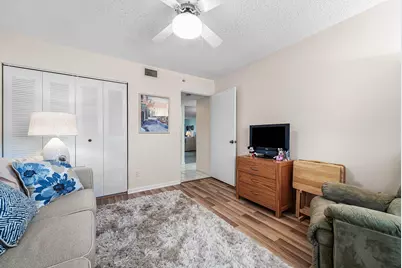 4735 Lucerne Lakes Boulevard E #402, Lake Worth, FL 33467 - Photo 17