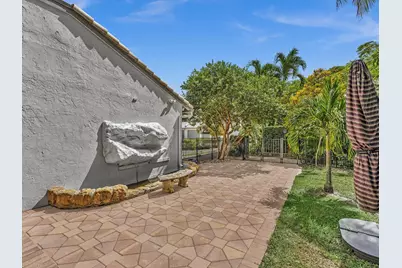 1970 Canterbury Circle #1970, Wellington, FL 33414 - Photo 45
