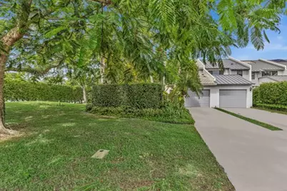 1970 Canterbury Circle #1970, Wellington, FL 33414 - Photo 5
