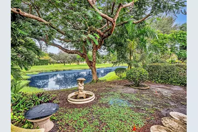 1970 Canterbury Circle #1970, Wellington, FL 33414 - Photo 17