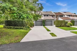1970 Canterbury Cir, Wellington, FL 33414 - Photo 3