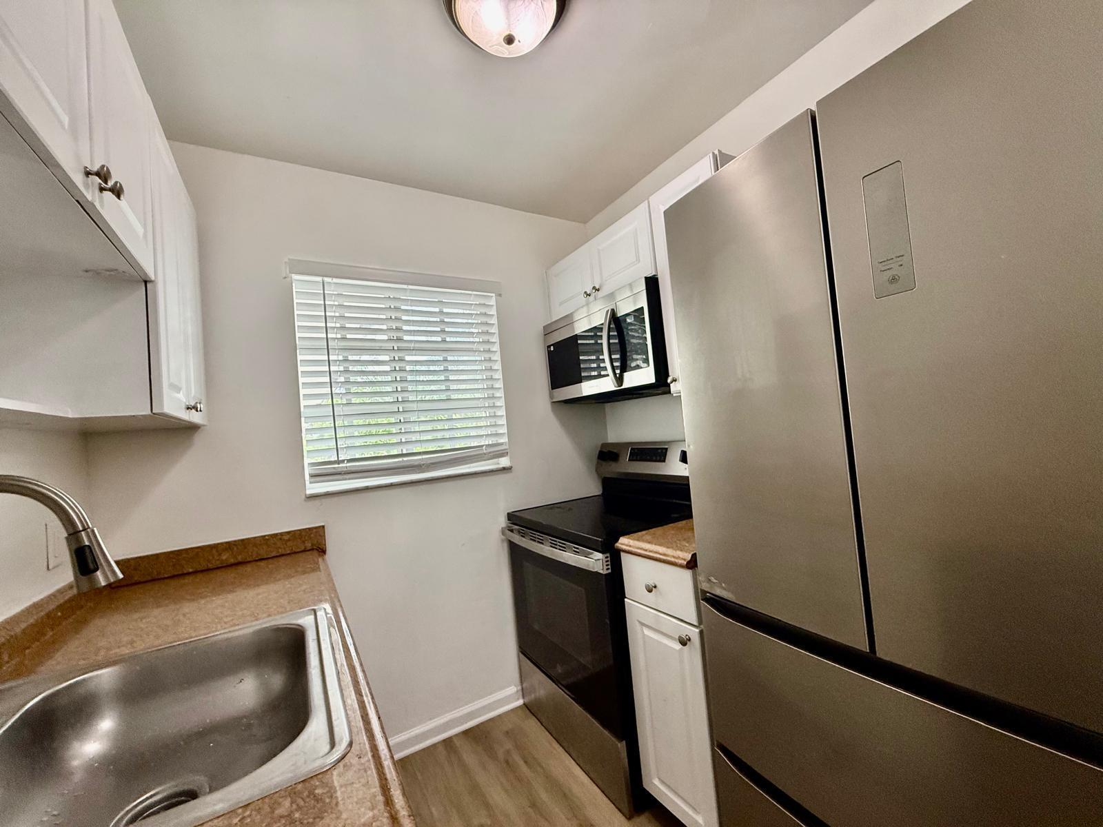 1671 NE 33rd St #Apt 11 - 1671 NE 33rd St #Apt 11, Pompano Beach, FL 33064 Luxury Property | Jose Angel Pina