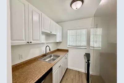 1671 NE 33rd Street #Apt 11, Pompano Beach, FL 33064 - Photo 9