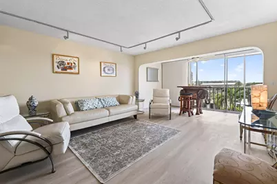 907 Marina Drive #Unit 306, North Palm Beach, FL 33408 - Photo 1