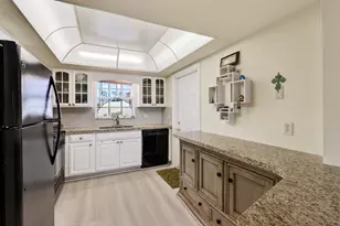 907 Marina Dr, North Palm Beach, FL 33408 - Photo 9