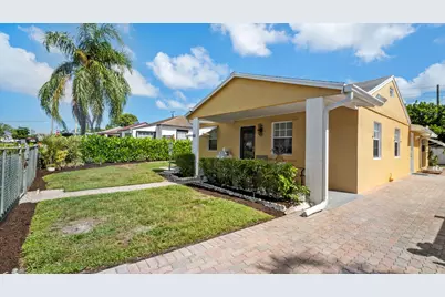 625 W 2nd Street, Riviera Beach, FL 33404 - Photo 3