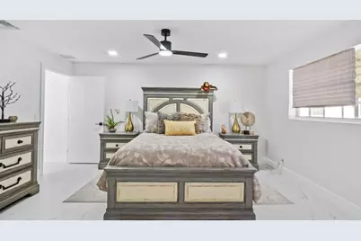625 W 2nd Street, Riviera Beach, FL 33404 - Photo 11