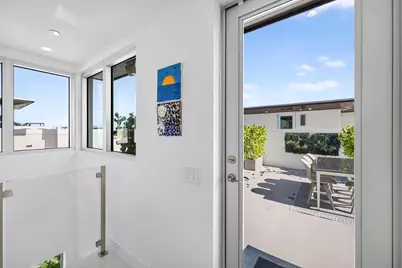 244 Garden Court, Lauderdale by the Sea, FL 33308 - Photo 45