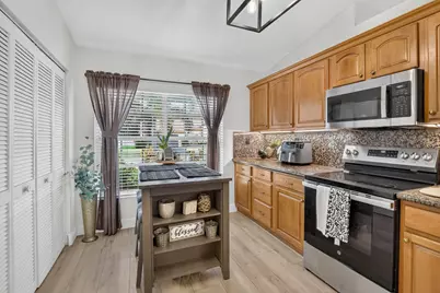 13174 NW 11th Place, Sunrise, FL 33323 - Photo 17