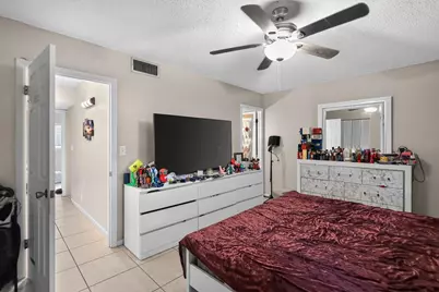 3254 N Pine Island Road, Sunrise, FL 33351 - Photo 23