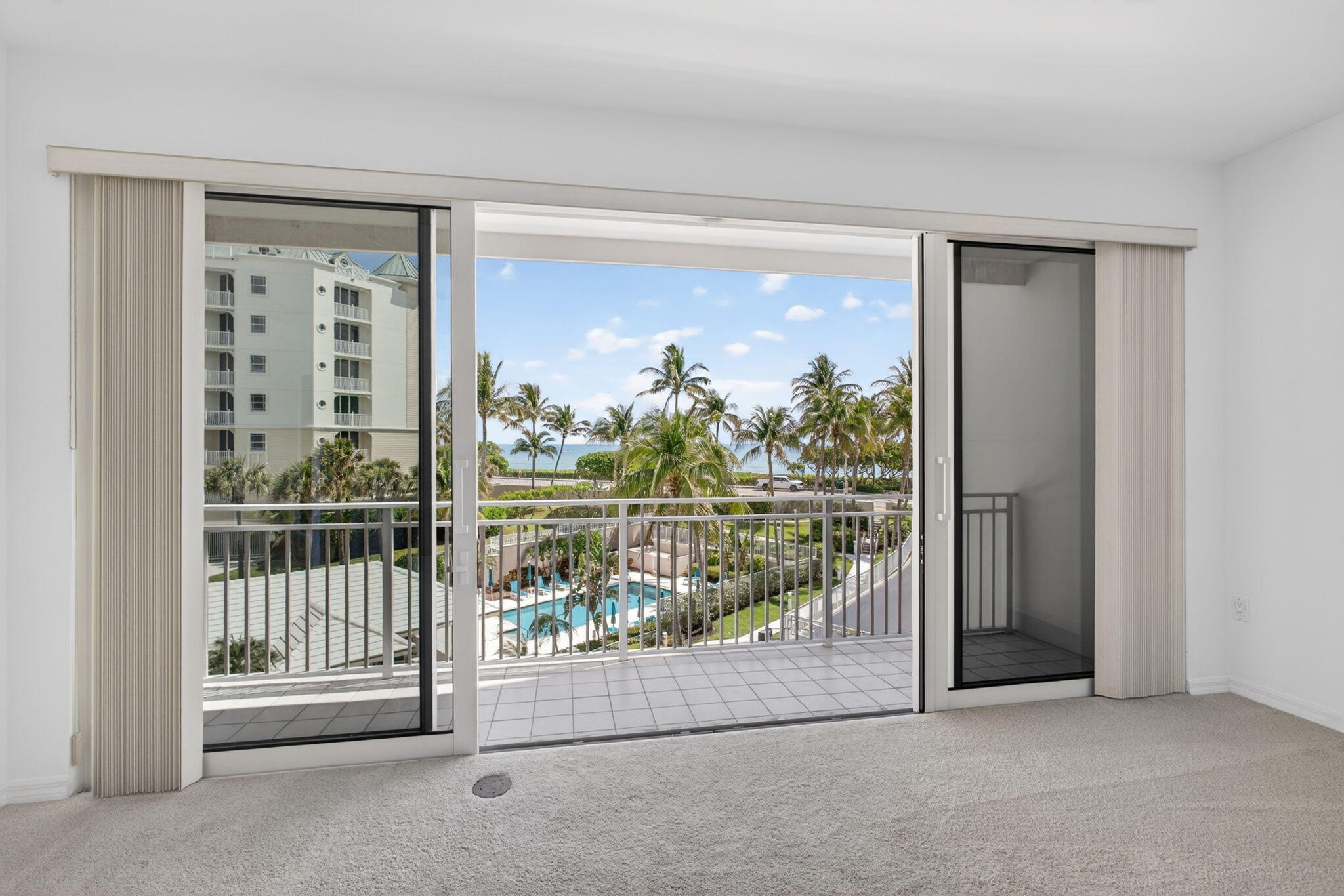 1660 S Hwy A1A (Incl Separate Deeded Guest Suite) #222 - 1660 S Hwy A1A (Incl Separate Deeded Guest Suite) #222, Jupiter, FL 33477 Luxury Property | Jose Angel Pina
