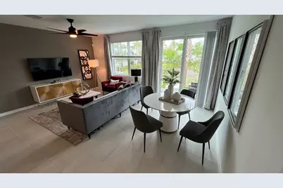 475 Salisbury Circle, Fort Pierce, FL 34982 - Photo 5