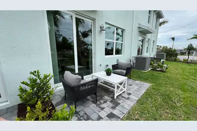 475 Salisbury Circle, Fort Pierce, FL 34982 - Photo 21