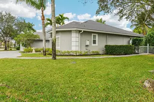 1919 S Club Dr, Wellington, FL 33414 - Photo 49