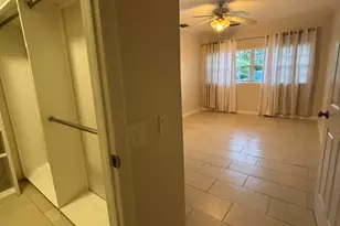 738 SW 5th Ave, Hallandale Beach, FL 33009 - Photo 13