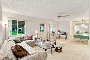 204 Pine HOV Cir, Greenacres, FL 33463 - Photo 7