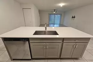 6765 Broadwater Ln, Lake Worth, FL 33467 - Photo 7