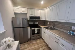 79 Dorset B, Boca Raton, FL 33434 - Photo 5