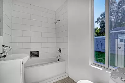 180 W 15th Street, Riviera Beach, FL 33404 - Photo 15