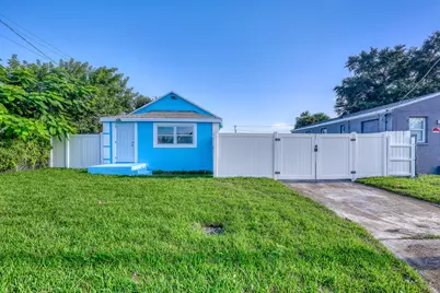 180 W 15th Street, Riviera Beach, FL 33404 - Photo 3