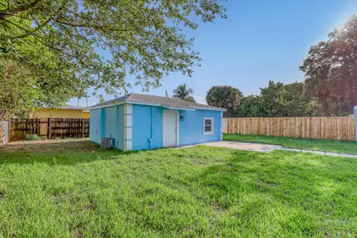 180 W 15th Street, Riviera Beach, FL 33404 - Photo 25