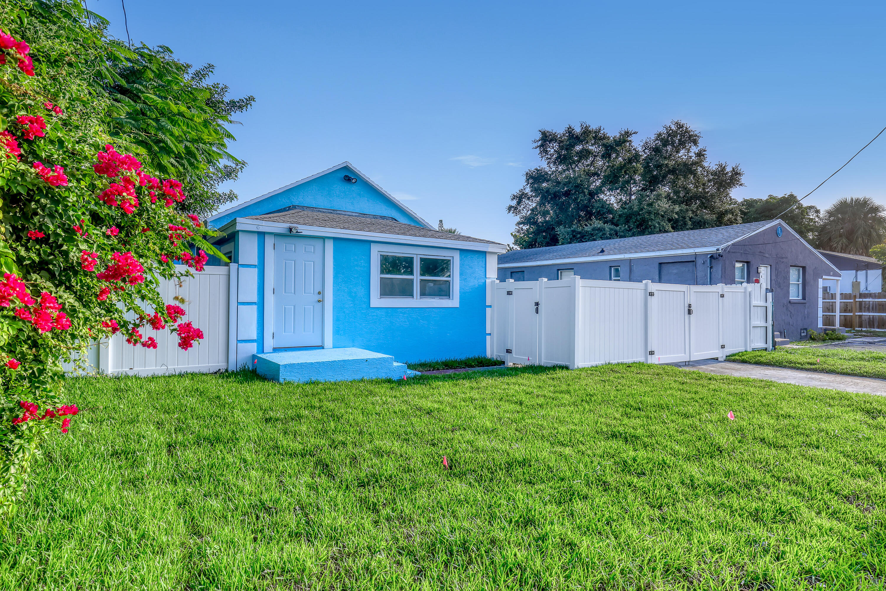 180 W 15th St - 180 W 15th St, Riviera Beach, FL 33404 Luxury Property | Jose Angel Pina