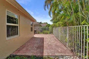 1969 Andromeda Ln, Weston, FL 33327 - Photo 35