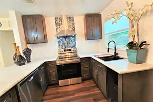 261 6th Ct SW, Vero Beach, FL 32962 - Photo 9
