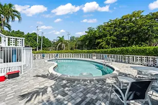 640 NE 7th Ave, Fort Lauderdale, FL 33304 - Photo 11