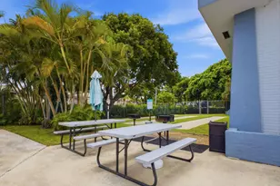 480 Executive Center Dr, West Palm Beach, FL 33401 - Photo 25