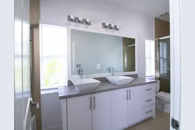 [Address not provided], Fort Lauderdale, FL 33316 - Photo 13