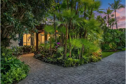 6 La Costa Way, Palm Beach, FL 33480 - Photo 11