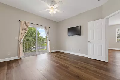 1561 SE Wilshire Place #204, Stuart, FL 34994 - Photo 7