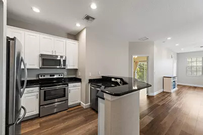 1561 SE Wilshire Place #204, Stuart, FL 34994 - Photo 5