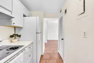 900 NE 18th Ave, Fort Lauderdale, FL 33304 - Photo 11