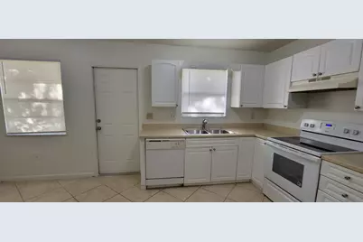 2018 S 10th Street, Fort Pierce, FL 34950 - Photo 5