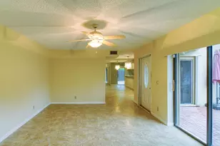 23078 Oxford Pl, Boca Raton, FL 33433 - Photo 9