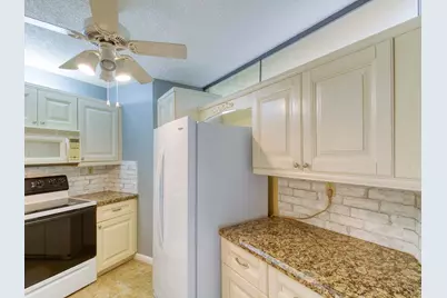 23078 Oxford Place #Apt D, Boca Raton, FL 33433 - Photo 17