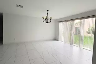 127 Saratoga Blvd W, Royal Palm Beach, FL 33411 - Photo 15