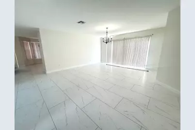 127 Saratoga Boulevard W, Royal Palm Beach, FL 33411 - Photo 13