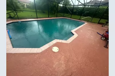 127 Saratoga Boulevard W, Royal Palm Beach, FL 33411 - Photo 3