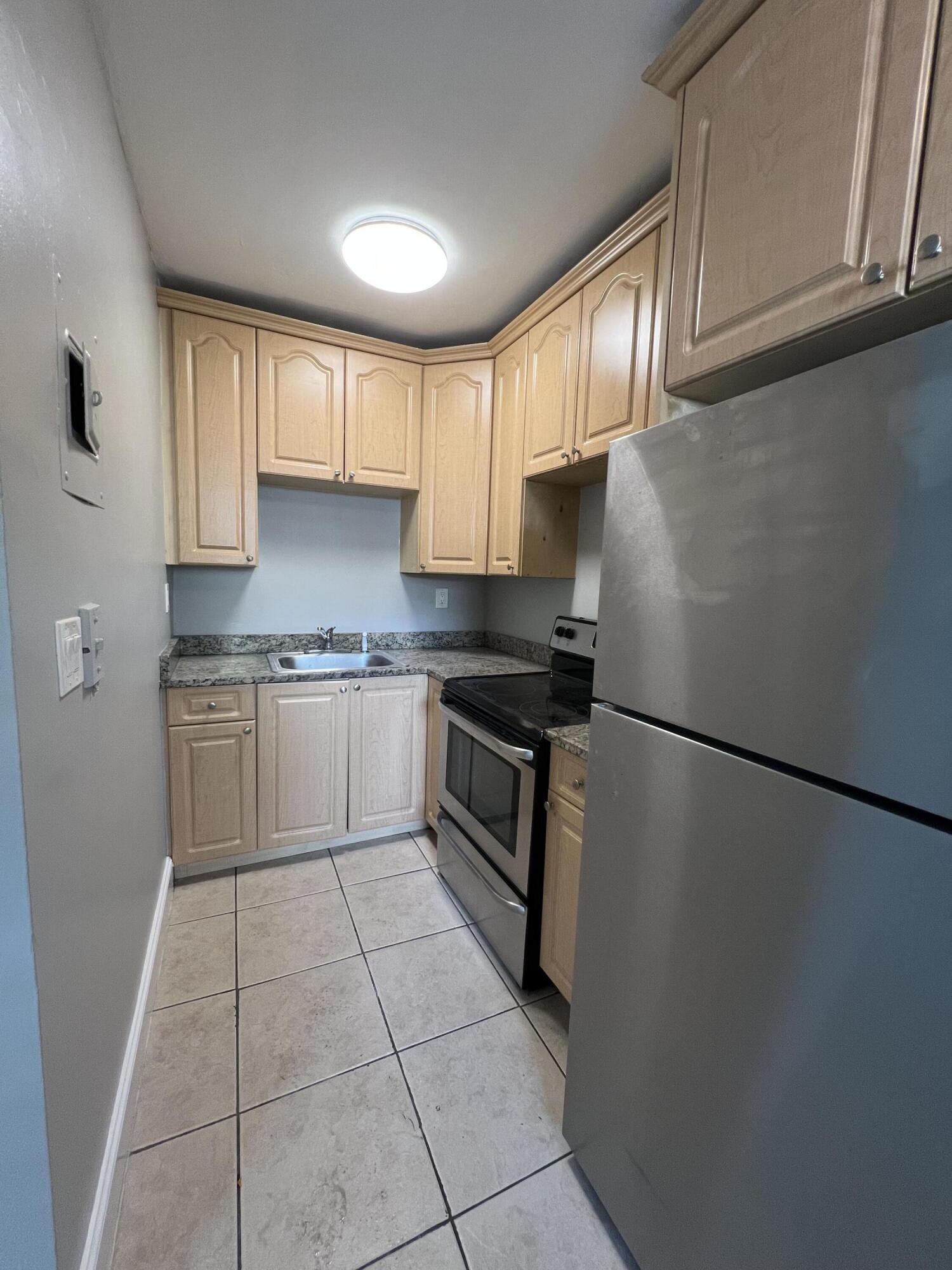 2016 NE 17th Ct #6 - 2016 NE 17th Ct #6, Fort Lauderdale, FL 33305 Luxury Property | Jose Angel Pina