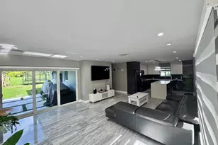14231 Lake Candlewood Ct, Miami Lakes, FL 33014 - Photo 5