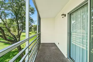 68 Suffolk B, Boca Raton, FL 33434 - Photo 19