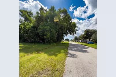 2209 SE Friendship Street, Port Saint Lucie, FL 34952 - Photo 3