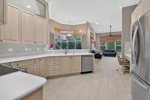 77 NW 108th Way, Plantation, FL 33324 - Photo 15