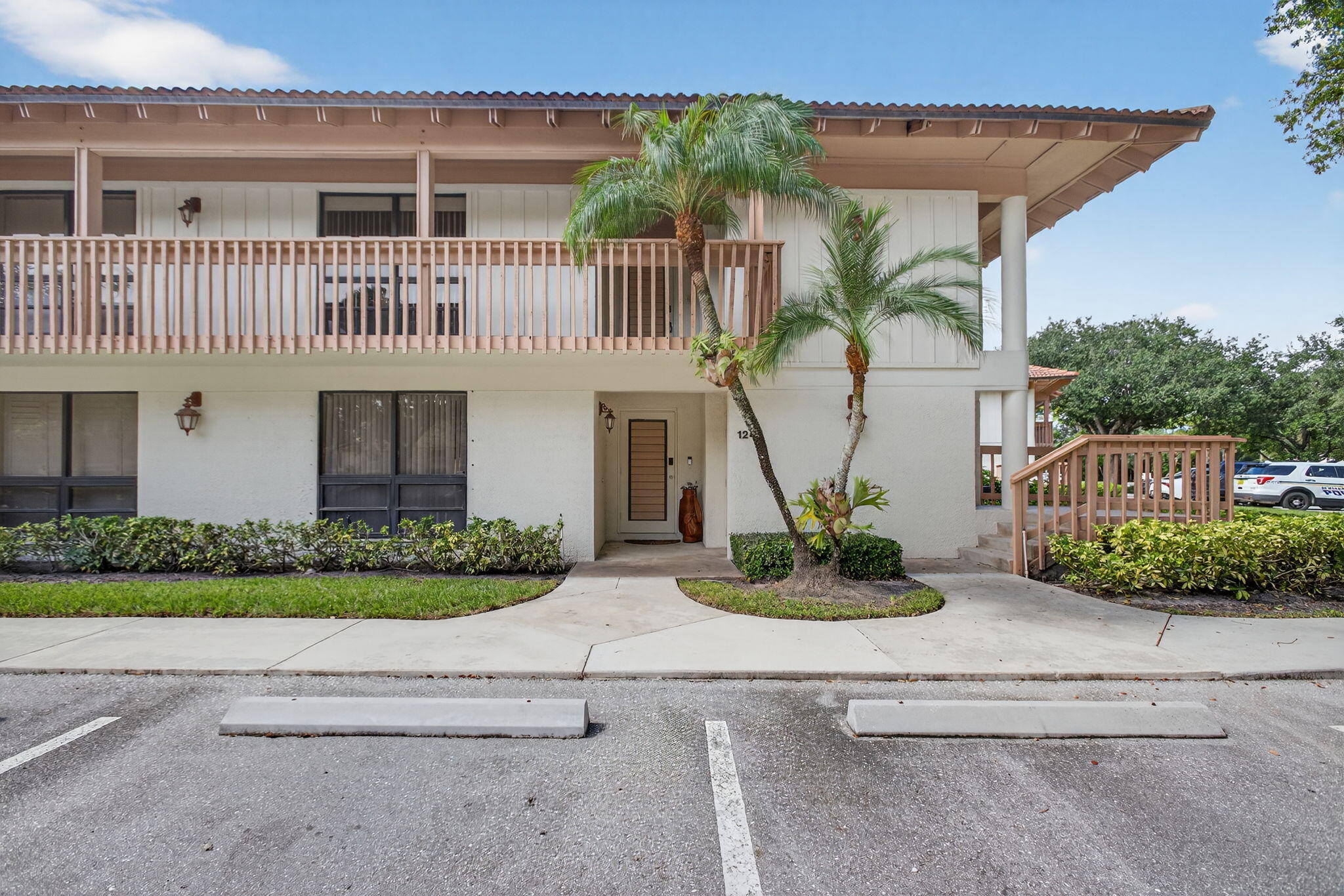 124 Brackenwood Rd #124 - 124 Brackenwood Rd #124, Palm Beach Gardens, FL 33418 Luxury Property | Jose Angel Pina